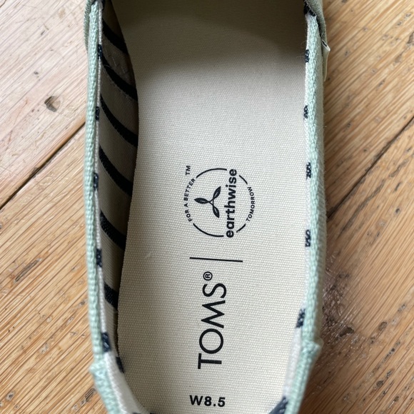 TOMS Alpargata Mint Women’s 8.5 BRAND NEW IN BOX - Picture 4 of 5